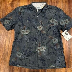 Tommy Bahama 2XL shirt